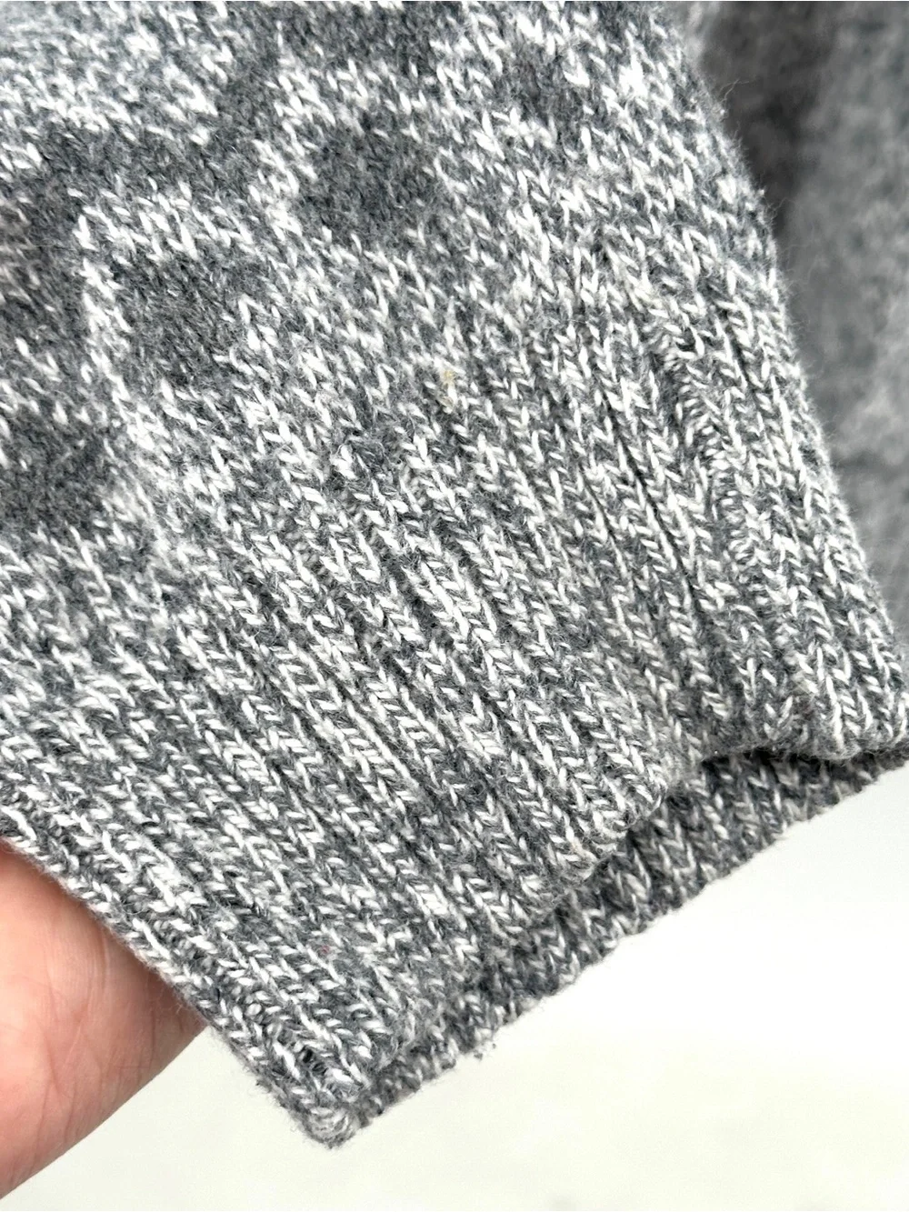 Vintage Men’s XL G.H. Bass & Co. Black and Gray Geometric Crewneck Sweater Wool